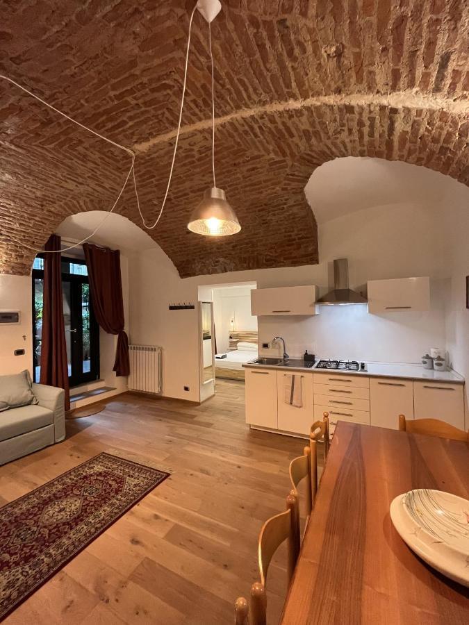 Suite The Brick - Host By Traveller'S Nest Torino Eksteriør billede